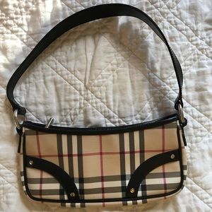 Authentic small Burberry nova check shoulder bag